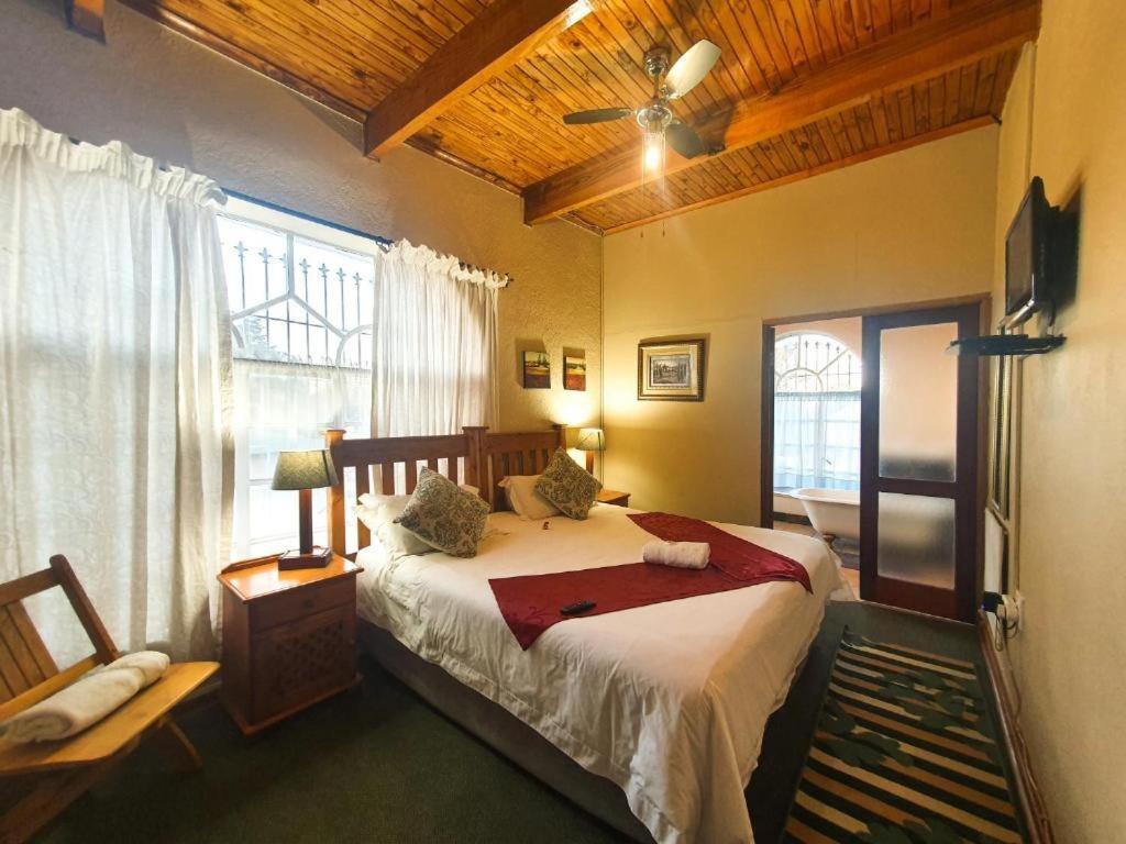 Just Tiffany Guest House & Conference Facility Potchefstroom Exteriör bild